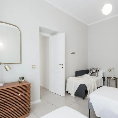 The Rent - Bright Flat Near San Pietro * Rome